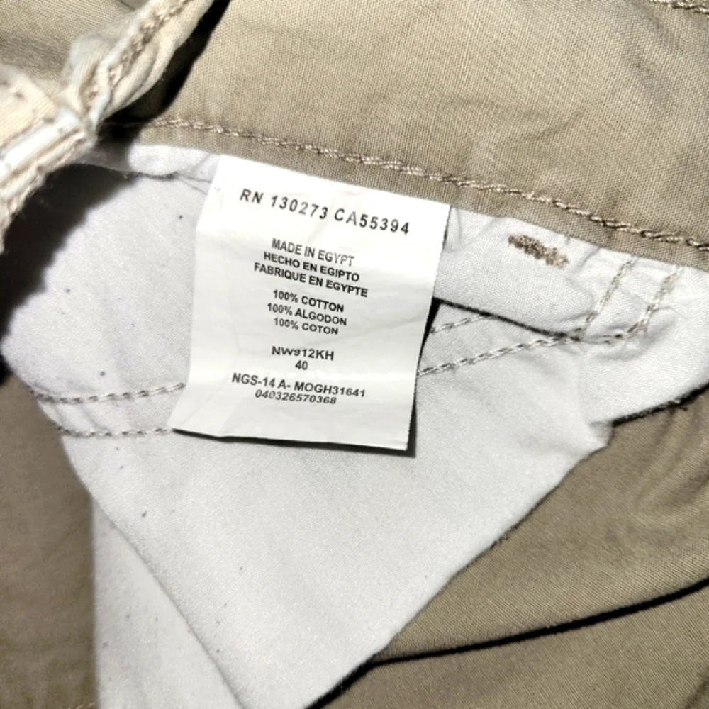 Classic Cargo Shorts by Wrangler Size 40